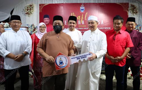DATUK SERI HAJIJI NOOR