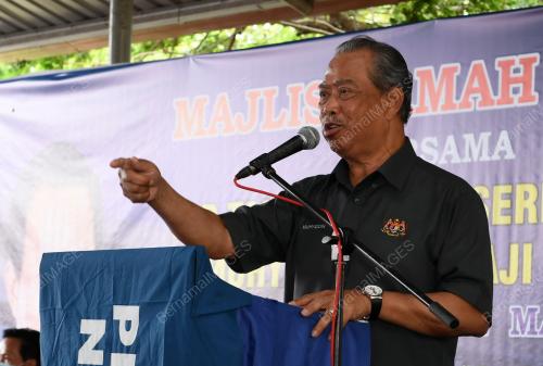 TAN SRI MUHYIDDIN YASSIN