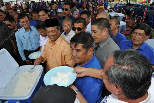 TAN SRI MUHYIDDIN YASSIN