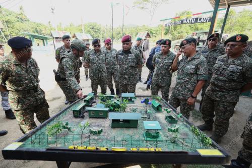 PANGLIMA TENTERA DARAT