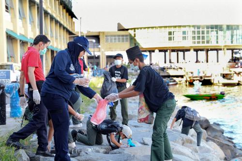 SB07_26072019_POLIS_SAMPAH