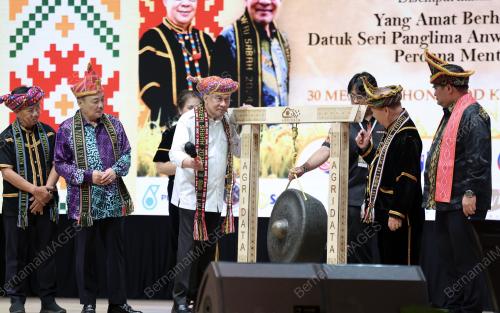 DATUK SERI ANWAR IBRAHIM