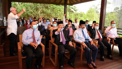 TAN SRI MUSA AMAN