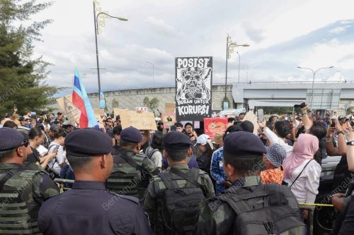 PERARAKAN GEMPUR RASUAH NEGERI SABAH PELAJAR UMS