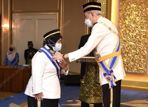 TUN JUHAR MAHIRUDDIN