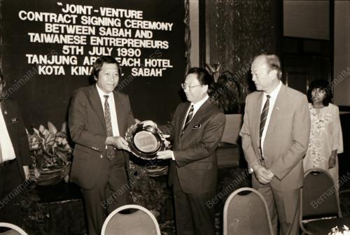 JOSEPH PAIRIN KITINGAN