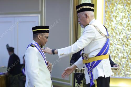 TUN JUHAR MAHIRUDDIN