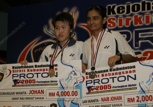 AKHIR BADMINTON