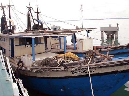 KAPAL SELUDUP DIESEL