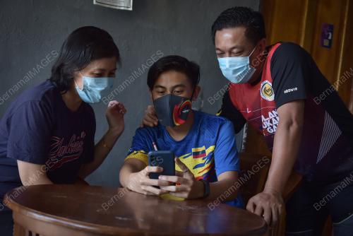 SEMAKAN KEPUTUSAN SPM DALAM TALIAN