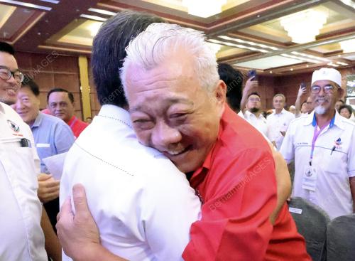DATUK SERI MOHD SHAFIE APDAL