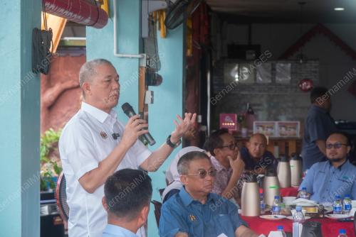 DATUK SERI FADILLAH YUSOF