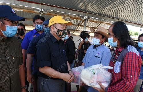 BANTUAN BAKUL MAKANAN LONG PASIA