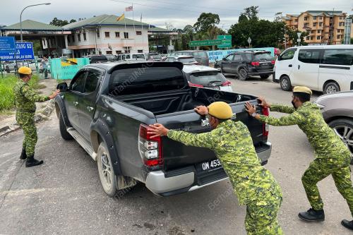 KESESAKAN JALAN SINDUMIN