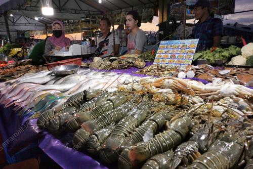GERAI MAKANAN LAUT KOTA KINABALU