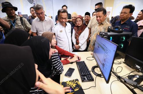 DATUK MOHAMMAD YUSOF APDAL