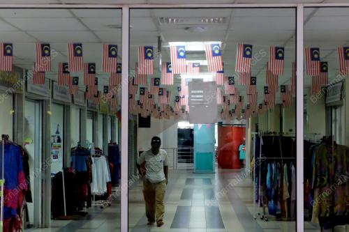 PENIAGA PASAR CENTRAL LABUAN