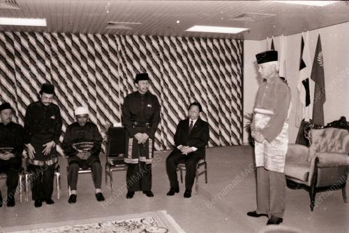 SULTAN AZLAN MUHIBBUDDIN SHAH