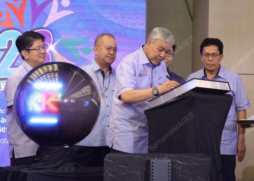 DATUK SERI DR.AHMAD ZAHID HAMIDI