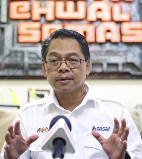 DATUK MUSTAPHA SAKMUD
