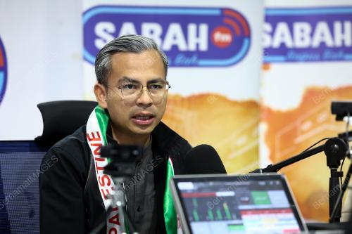AHMAD FAHMI MOHAMED FADZIL