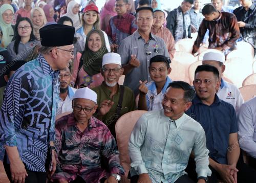 DATUK SERI ANWAR IBRAHIM LAWAT LABUAN