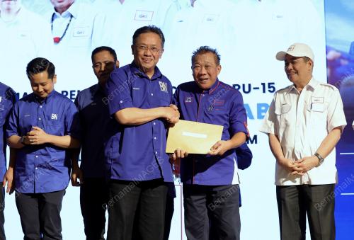 DATUK SERI HAJIJI NOOR