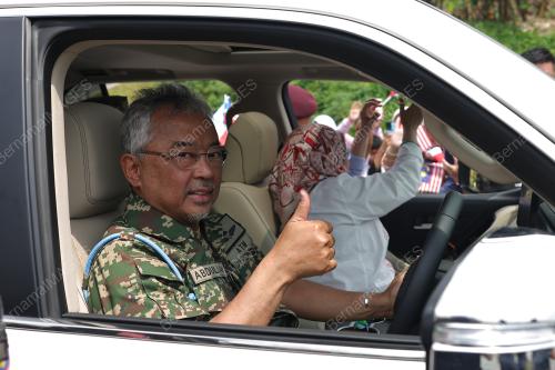 AL-SULTAN ABDULLAH RI'AYATUDDIN AL-MUSTAFA BILLAH SHAH