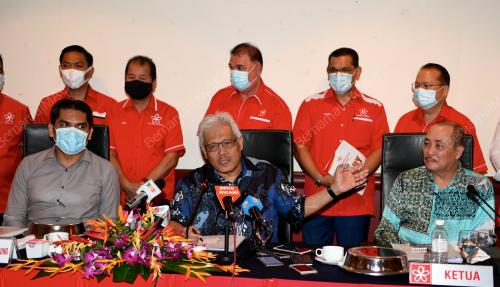 DATUK SERI HAMZAH ZAINUDIN