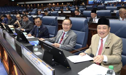 DATUK SERI HAJIJI NOOR