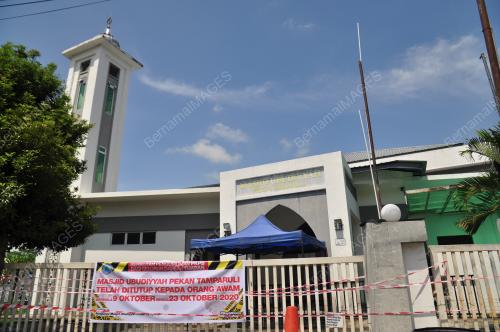 PENUTUPAN MASJID DI TAMPARULI