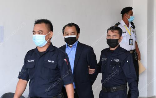 PHILIP AMONG DIHADAP KE MAHKAMAH