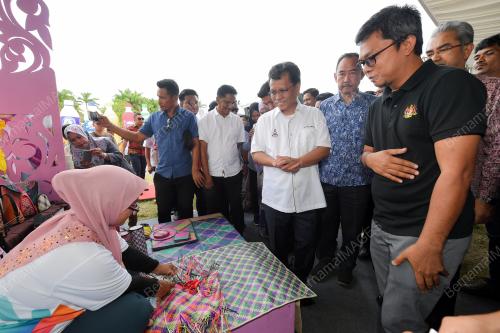 DATUK SERI MOHD SHAFIE APDAL
