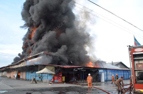 SB09_15102016_TERBAKAR