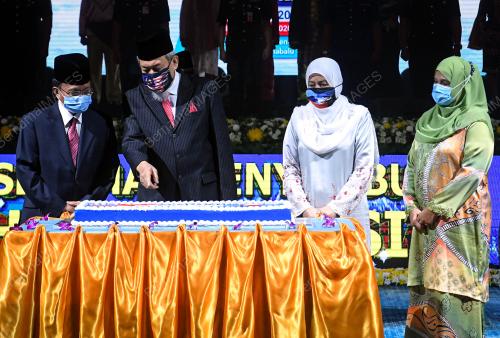 TUN JUHAR MAHIRUDDIN