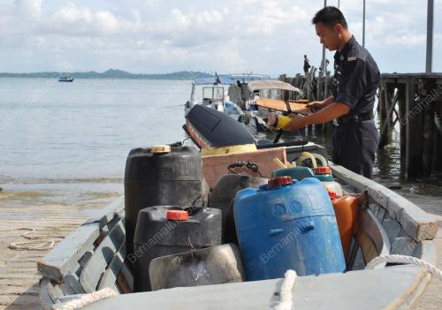 CURI MINYAK DIESEL