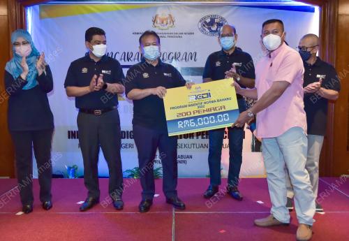 DATUK SERI ALEXANDER NANTA LINGGI