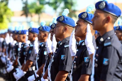 PASUKAN POLIS MARIN
