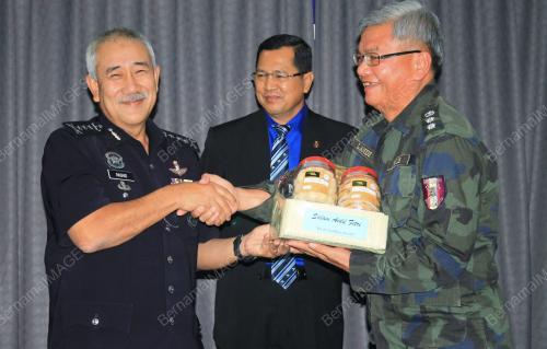 SB09_30062016_POLIS