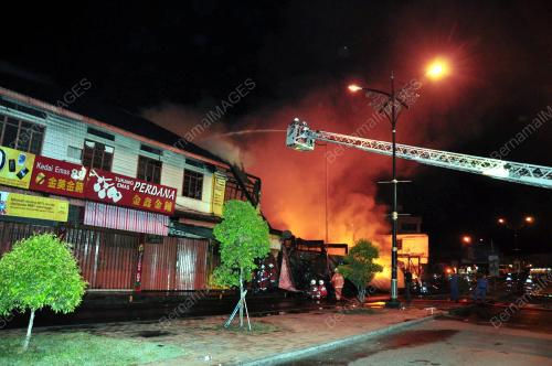 SB09_30092014_TERBAKAR