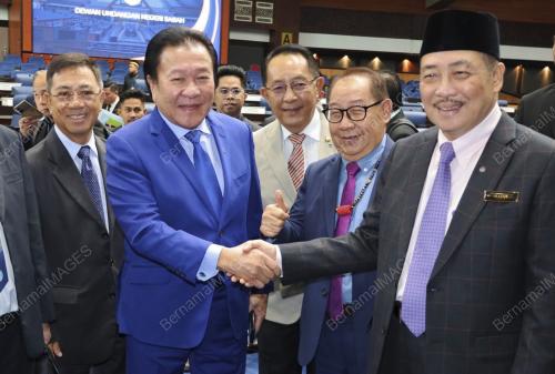 DATUK SERI HAJIJI NOOR