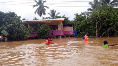 SB10_02012015_BANJIR