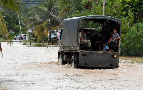 BANJIR DI MANGGATAL