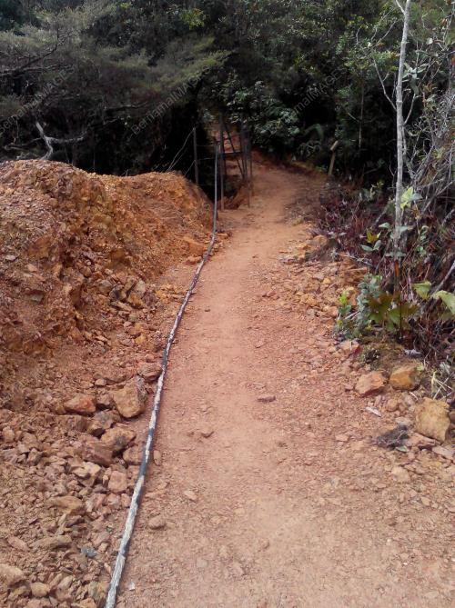 SB10_08082015_GUNUNG