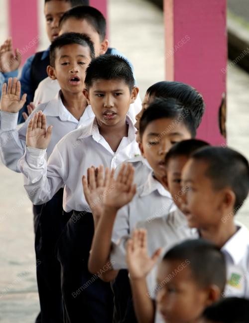 SB10_11032013_SEKOLAH