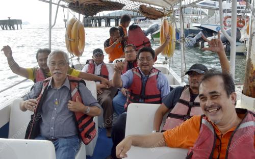 SB10_13102015_PULAU