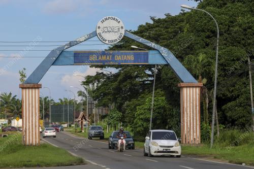 TINJAUAN_SEMPORNA