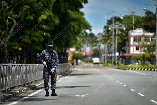 SEKATAN PERGERAKAN PENUH BERSASAR - HARI PERTAMA
