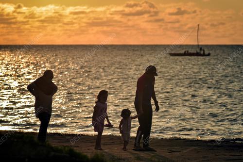 SB10_15082021_SUNSET
