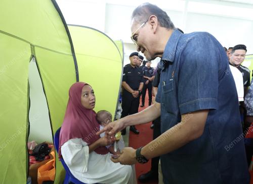 DATUK SERI DR DZULKEFLY AHMAD